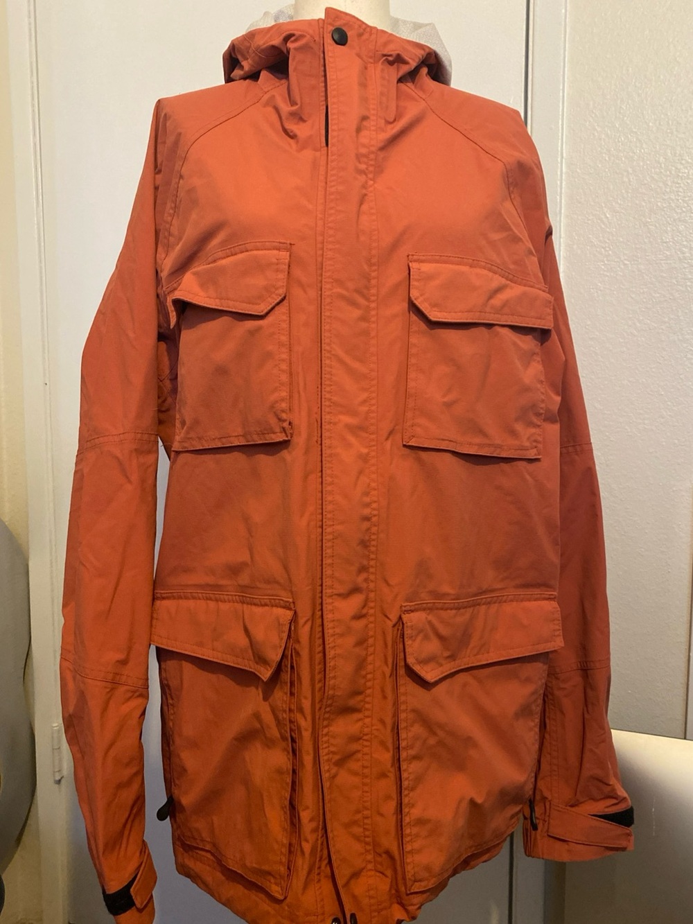 Duluth Trading Co Rain Jacket Mens L Tall Orange Hooded Nylon Windbreaker Hiking